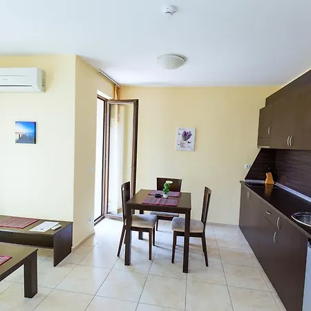 דירה Gallery Suites *